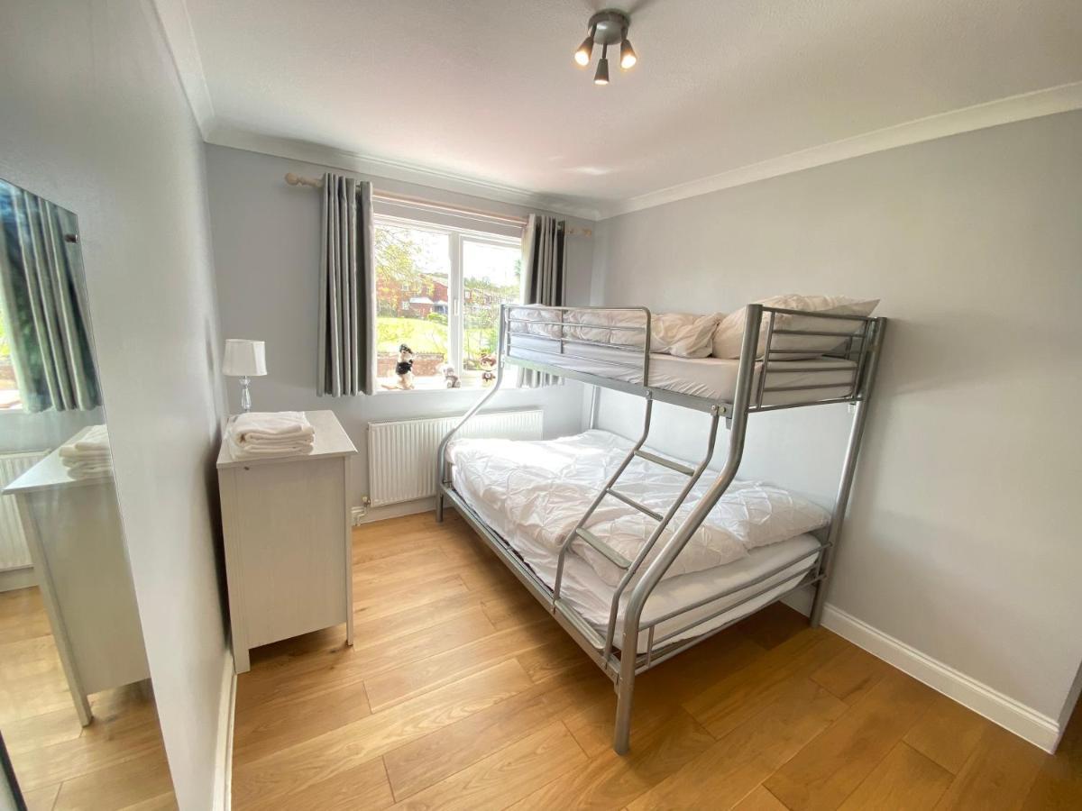 Three Bedrooms House In Windsor Kültér fotó